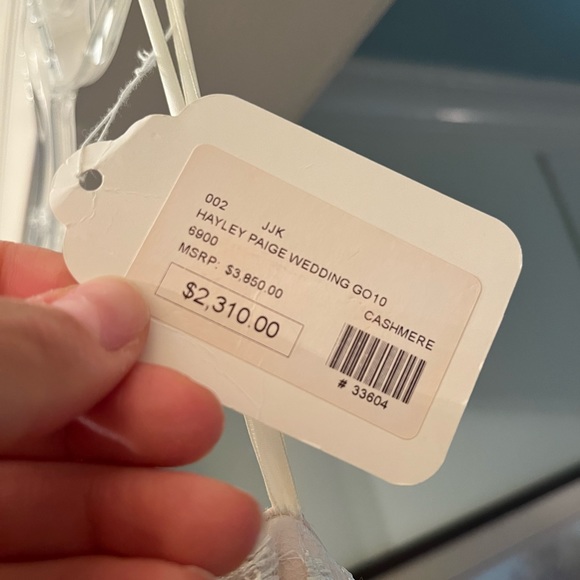 STYLE 6900 MARSDEN
HAYLEY PAGE WEDDING GOWN - Picture 5 of 9